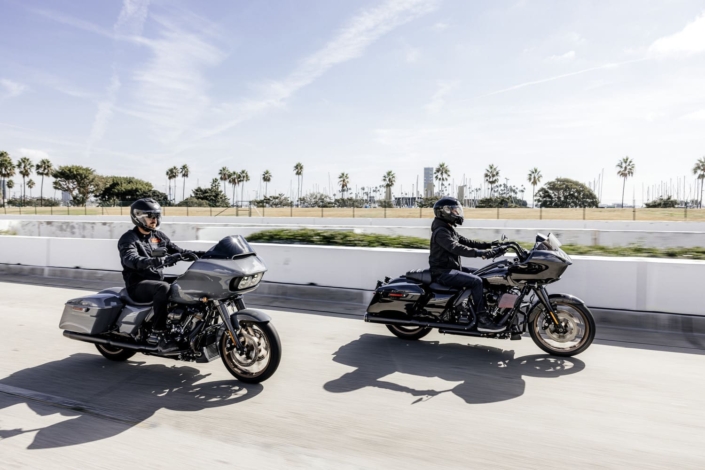 210249_my22_fltrxst_road_glide_st_riding_jk_0183.tif – copia