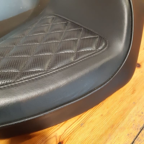 Asiento Individual Cafe Racer Harley-Davidson® Cafe Solo Rider Seat - Sportster - Usado - Imagen 7