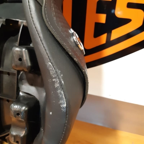 Asiento Biplaza OEM Harley-Davidson® - Touring - Usado - Imagen 9